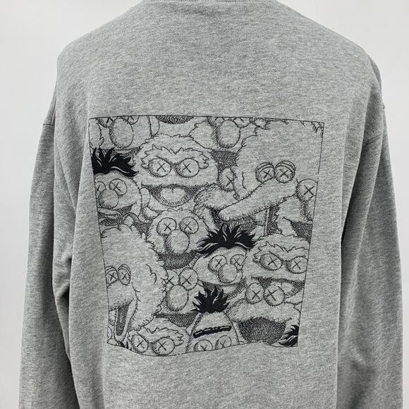 Uniqlo x KAWS Sesame Street Sweater Womens S Small Gray Crew Graphic Pullover - Picture 7 of 13